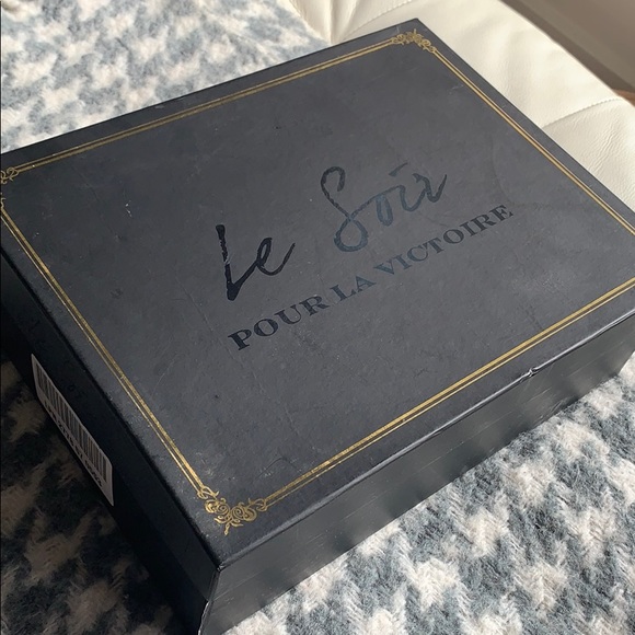 Por La Victoire Pink Satin platforms - Picture 12 of 16